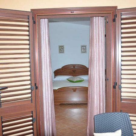Usuonu Apartment Baunei Ngoại thất bức ảnh