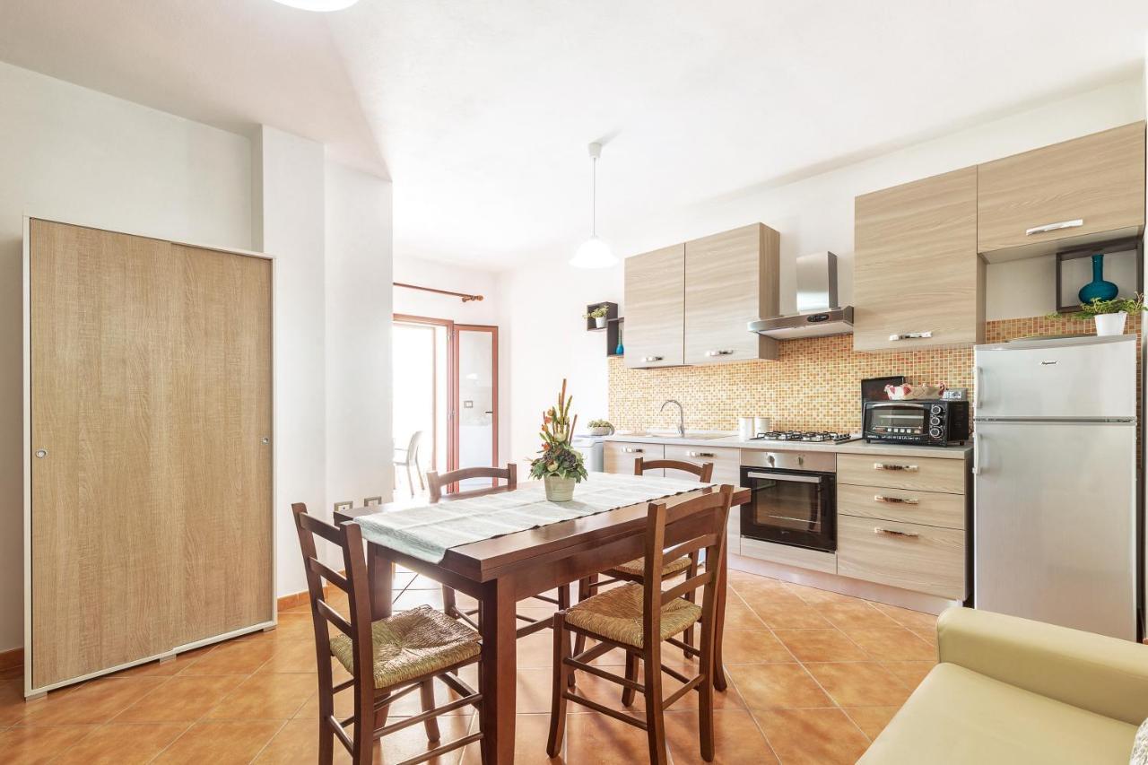 Usuonu Apartment Baunei Ngoại thất bức ảnh